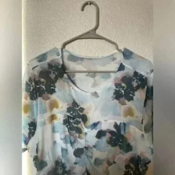 NWT TORRID Stretch Mesh Crew Neck Ruched Top - Picture 3 of 9